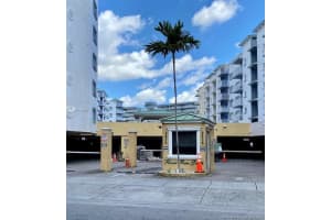 2475 NW 16th St Rd, Miami, FL 33125, Sold 03/29/22