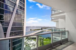 900 Biscayne Blvd, Miami, FL 33132, Sold 06/07/22