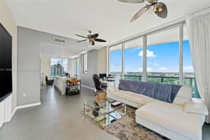 900 Biscayne Blvd, Miami, FL 33132, Sold 06/07/22