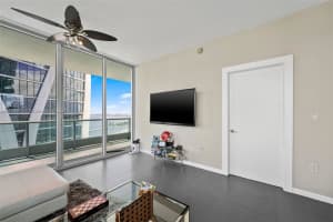 900 Biscayne Blvd, Miami, FL 33132, Sold 06/07/22