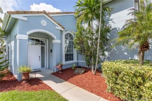 1040 NW 189th Ave, Pembroke Pines, FL 33029, Sold 11/10/21