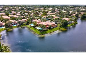 15963 NW 79th Pl, Miami Lakes, FL 33016, Sold 12/22/21