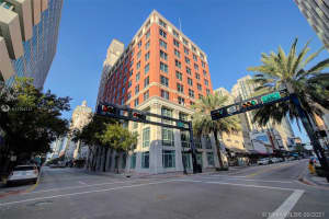 111 E Flagler St, Miami, FL 33131, Sold 12/17/21