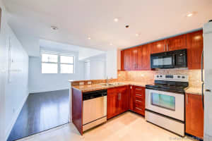 111 E Flagler St, Miami, FL 33131, Sold 12/17/21