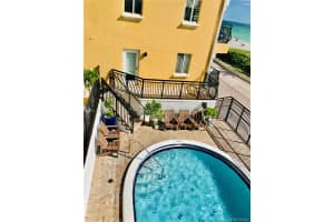 1815 N Surf Rd, Hollywood, FL 33019, Sold 12/29/21