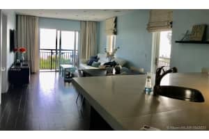 1815 N Surf Rd, Hollywood, FL 33019, Sold 12/29/21