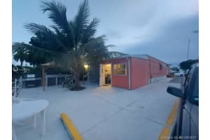 1113 SW 129th Ave, Miami, FL 33184, Sold 10/15/21