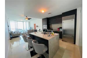 900 Biscayne Blvd, Miami, FL 33132, Sold 04/26/22