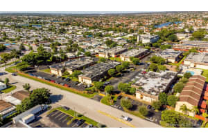 810 SW 129th Pl, Miami, FL 33184, Sold 02/03/22