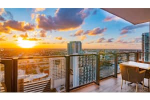 88 SW 7th St, Miami, FL 33130, Sold 02/22/22