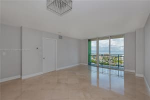90 Alton Rd, Miami Beach, FL 33139, Sold 01/04/22