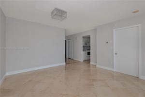 90 Alton Rd, Miami Beach, FL 33139, Sold 01/04/22