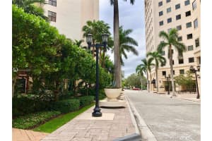 888 Douglas Rd, Coral Gables, FL 33134, Sold 12/01/21