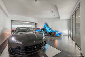 18555 Collins Ave, Sunny Isles Beach, FL 33160, Sold 05/13/22