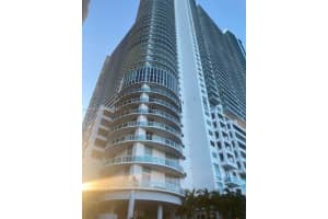 1800 N Bayshore Dr, Miami, FL 33132, Sold 01/06/22