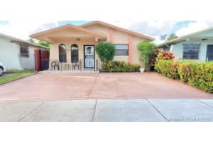 979 W 39th Pl, Hialeah, FL 33012, Sold 11/29/21
