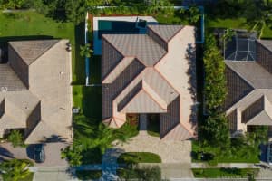 13833 NW 21st St, Pembroke Pines, FL 33028, Sold 11/02/21