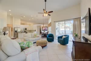 13833 NW 21st St, Pembroke Pines, FL 33028, Sold 11/02/21