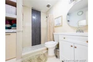 10350 SW 154th Cir Ct, Miami, FL 33196, Sold 11/03/21