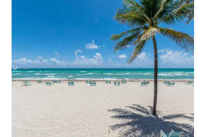 2501 S Ocean Dr, Hollywood, FL 33019, Sold 05/09/22