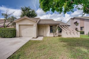 5925 Strawberry Lakes Cir, Lake Worth, FL 33463, Sold 02/18/22