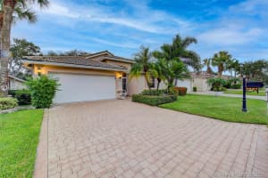 6927 Viale Elizabeth, Delray Beach, FL 33446, Sold 11/09/21