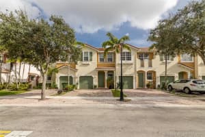 2104 NE 3rd Ct, Homestead, FL 33033, Sold 12/14/21