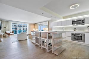 102 24th St, Miami Beach, FL 33139, Sold 06/03/22