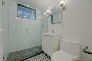 800 W 42nd St #3a, Miami Beach, FL 33140, Sold 11/05/21