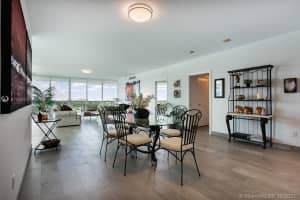 Add Building Entrance, 2127 Brickell Ave, Miami, FL 33129, Sold 11/29/21