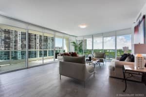 Add Building Entrance, 2127 Brickell Ave, Miami, FL 33129, Sold 11/29/21