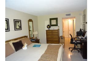 2801 NE 183rd St #210w, Aventura, FL 33160, Sold 12/16/21