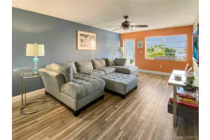 730 Pennsylvania Ave, Miami Beach, FL 33139, Sold 01/03/22