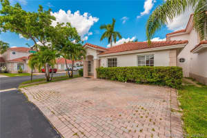 7313 NW 173rd Dr, Hialeah, FL 33015, Sold 11/18/21