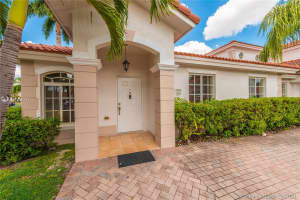 7313 NW 173rd Dr, Hialeah, FL 33015, Sold 11/18/21