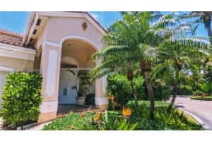 19470 39th Ct, Golden Beach, FL 33160, Sold 07/05/22