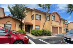 942 SW 112th Terrace, Pembroke Pines, FL 33025, Sold 11/08/21