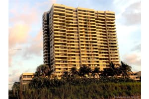 2555 Collins Ave, Miami Beach, FL 33140, Sold 03/03/22