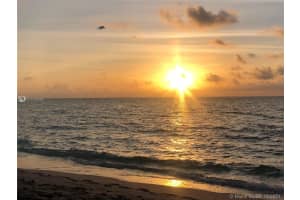 2555 Collins Ave, Miami Beach, FL 33140, Sold 03/03/22