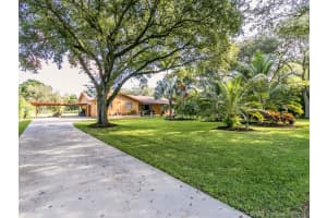 14301 SW 20th St, Davie, FL 33325, Sold 11/12/21