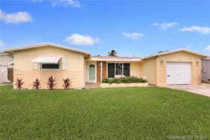 729 NW 10th Ave, Dania Beach, FL 33004, Sold 11/23/21