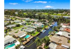 729 NW 10th Ave, Dania Beach, FL 33004, Sold 11/23/21