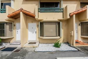 10137 SW 77th Ct, Miami, FL 33156, Sold 11/24/21