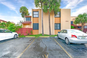 291 W Park Dr, Miami, FL 33172, Sold 12/09/21