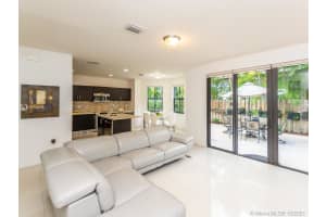 10540 NW 69th Terrace, Doral, FL 33178, Sold 12/15/21
