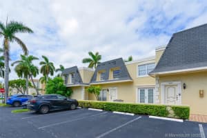 2203 NE 7th St, Hallandale Beach, FL 33009, Sold 03/15/22
