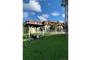 671 NE 195th St #112e, Miami, FL 33179, Sold 02/03/22