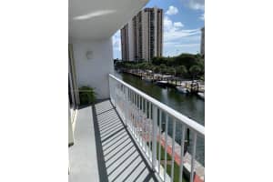 1650 NE 115th St, Miami, FL 33181, Sold 04/18/22