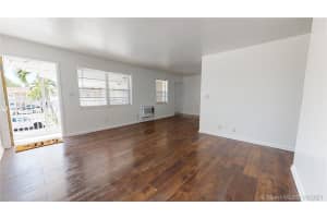 810 Lake Shore Dr, Lake Park, FL 33403, Sold 11/05/21
