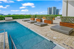1040 Biscayne Blvd, Miami, FL 33132, Sold 03/11/22